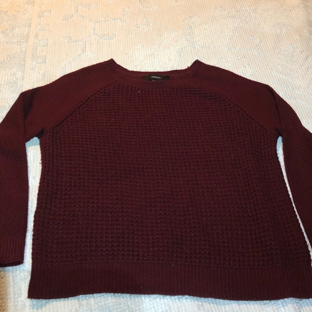Burgundy knitted sweater